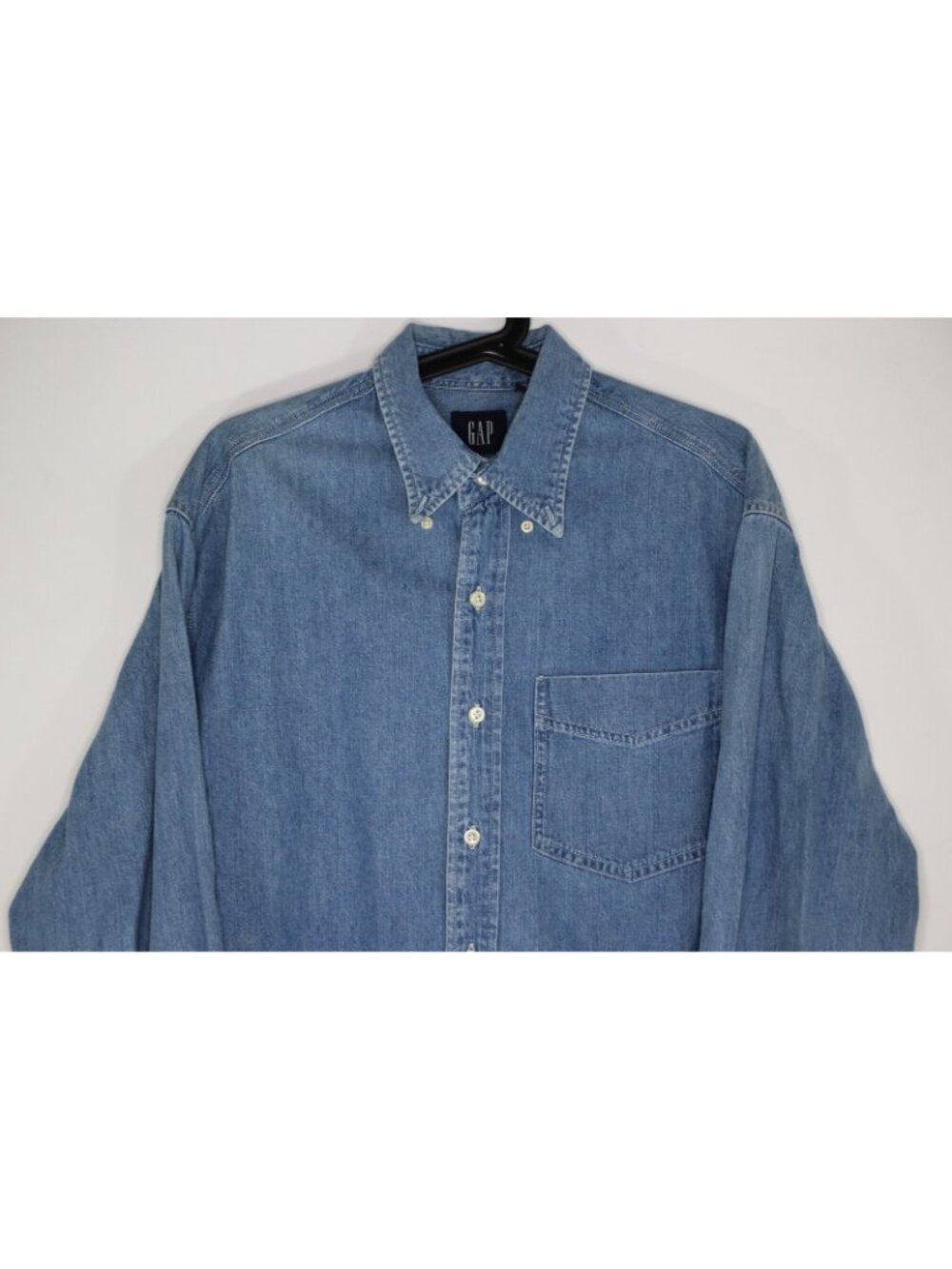 Vintage GAP Mens Small Pocket Denim Button Up Shirt O1011 - Picture 2 of 4